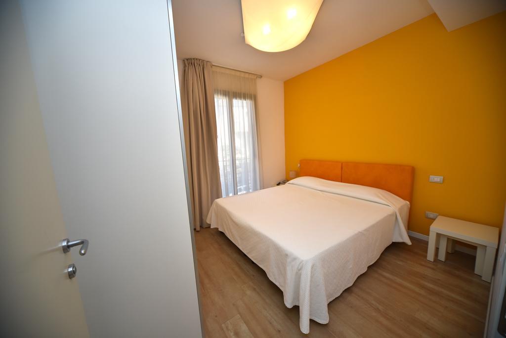 Sound Suite Hotel Riccione Quarto foto