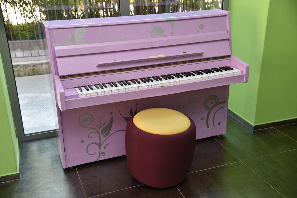 Sound Suite Hotel Riccione Exterior foto