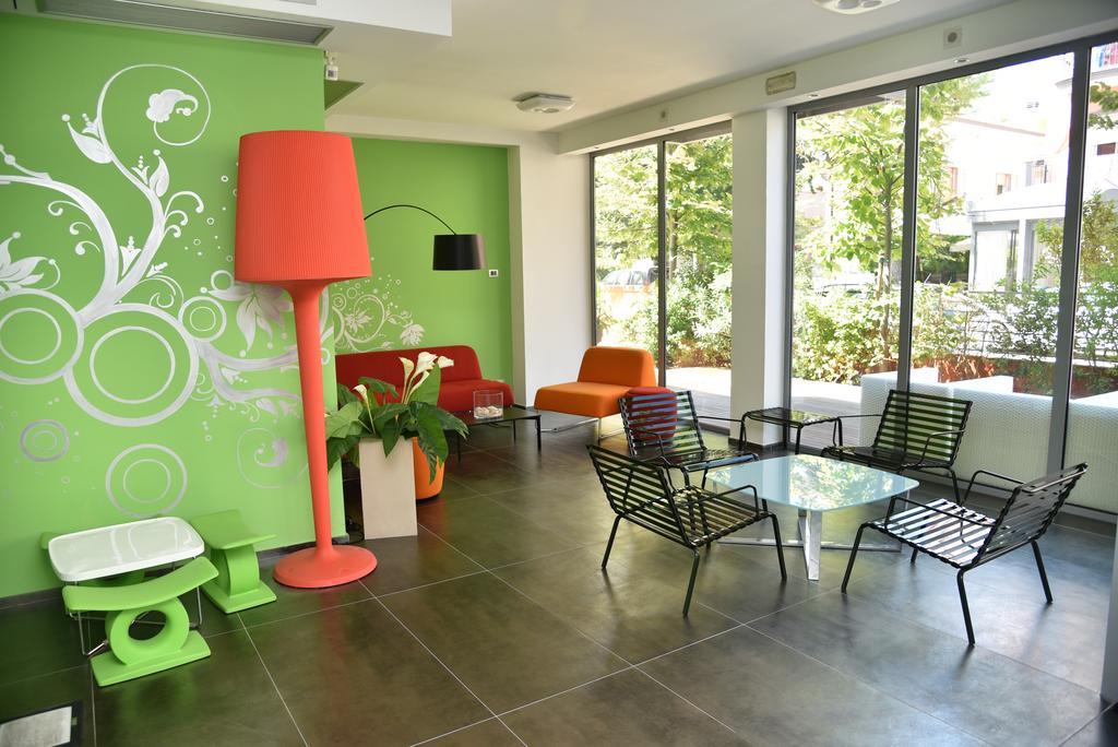 Sound Suite Hotel Riccione Exterior foto